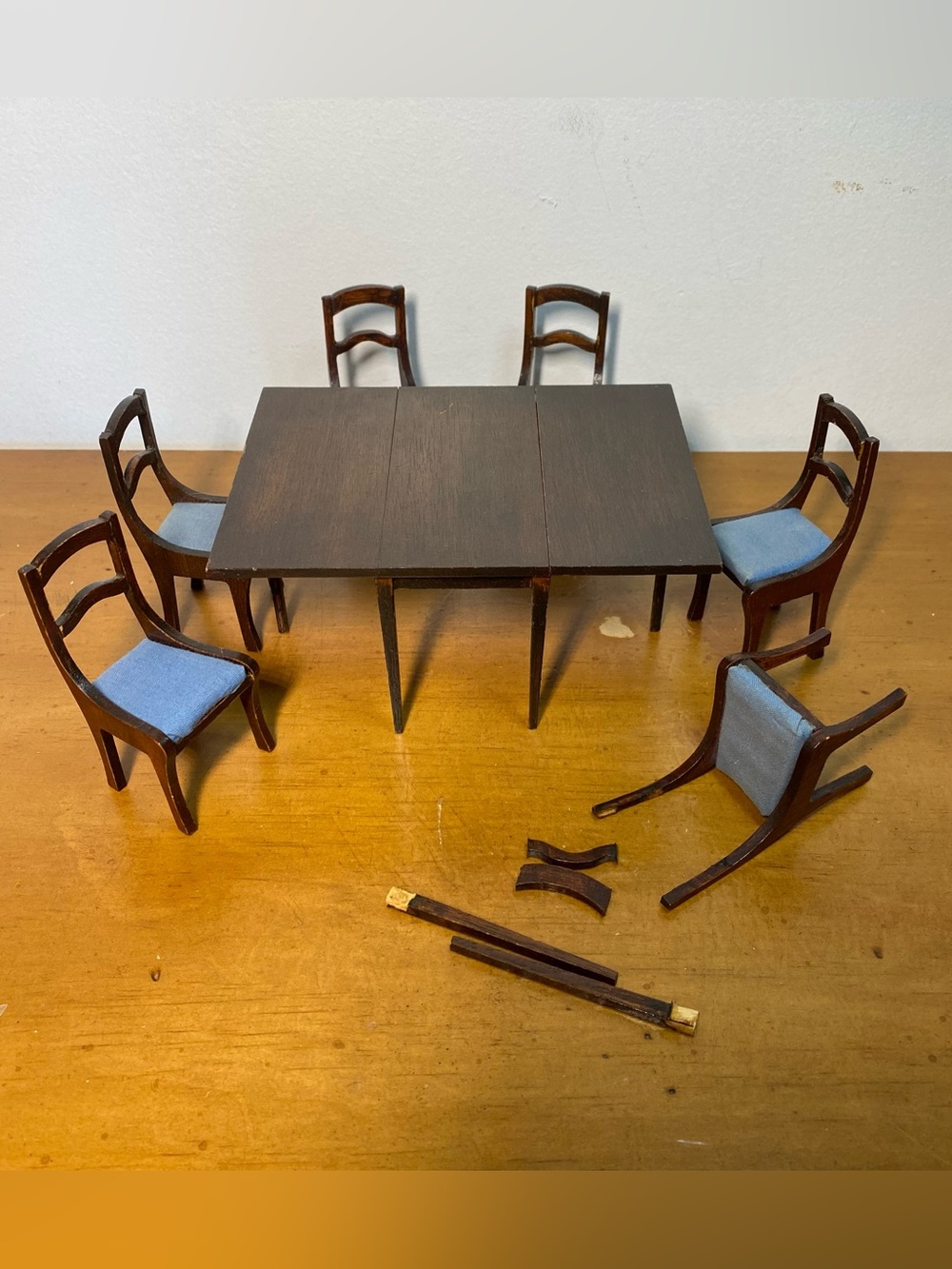 Dollhouse Miniature Vintage Kitchen Dining Table Chairs Blue 1:12 Needs Repair